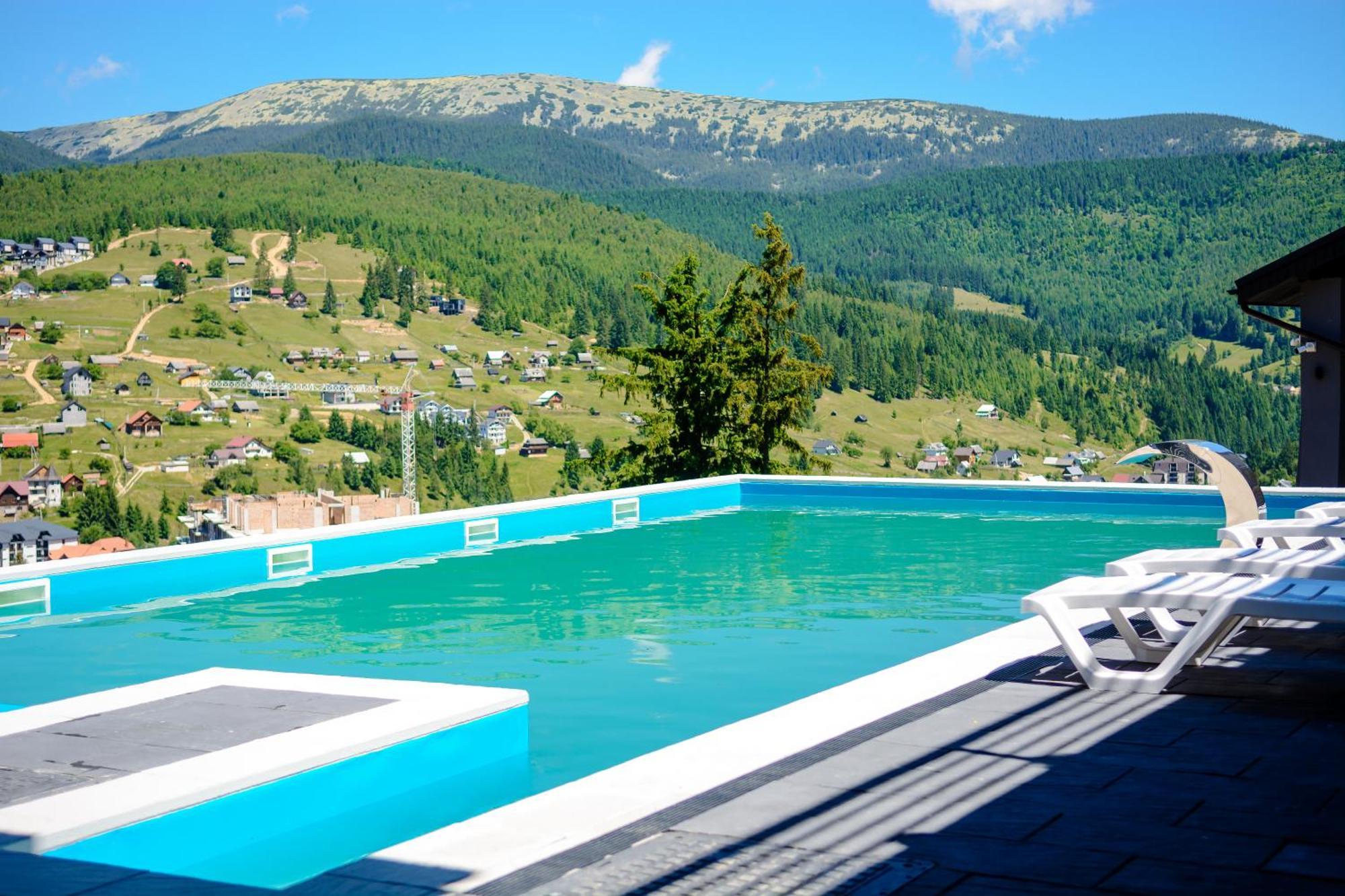 Севеней Готель Bukovel Extérieur photo