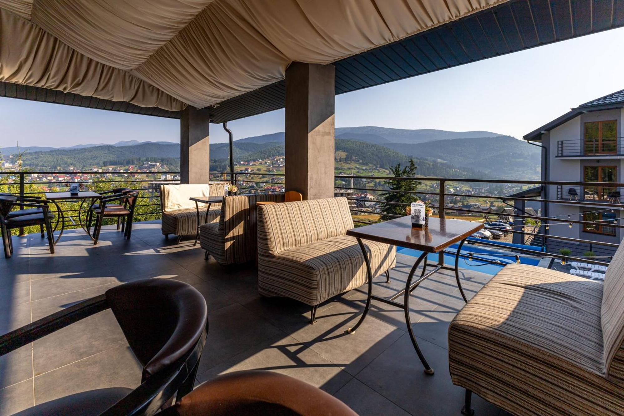 Севеней Готель Bukovel Extérieur photo
