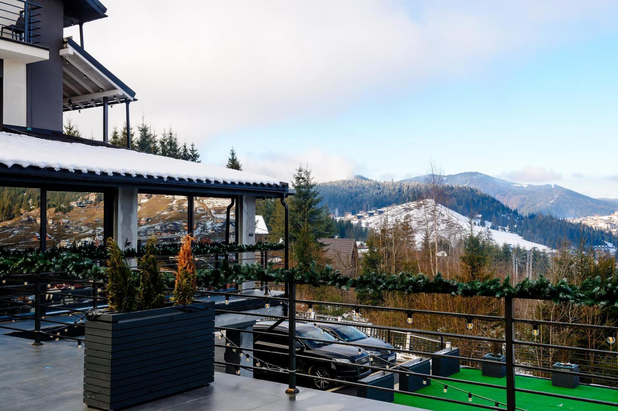 Севеней Готель Bukovel Extérieur photo